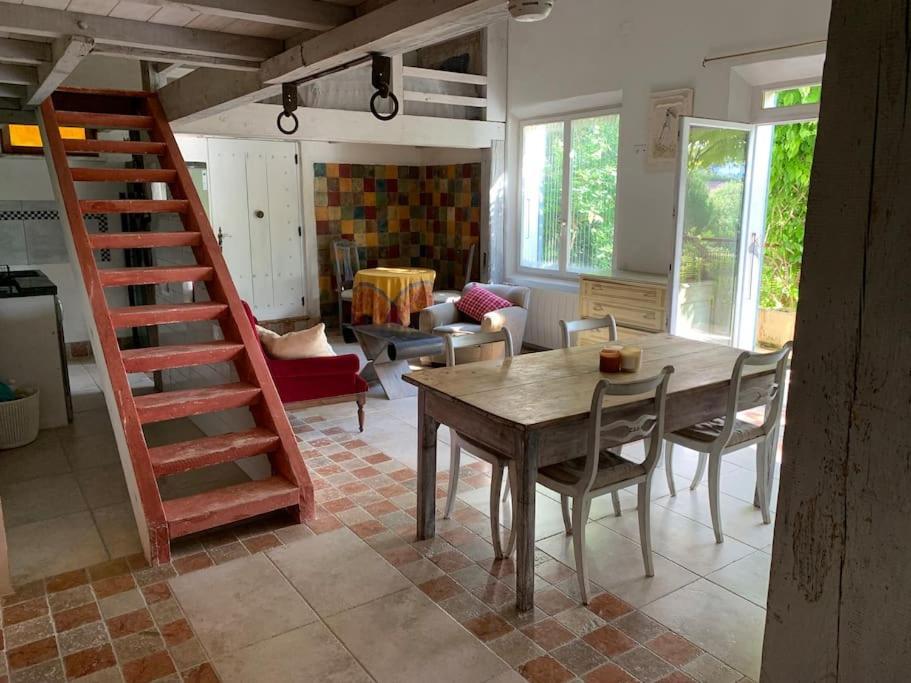 Le Tapis Vert - Loft Avec Jardin Ош Екстер'єр фото